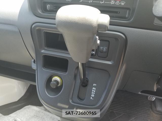 Daihatsu HIJET CARGO 2016-04 8550488-12