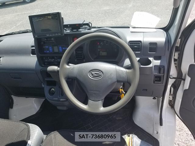 Daihatsu HIJET CARGO 2016-04 8550488-2
