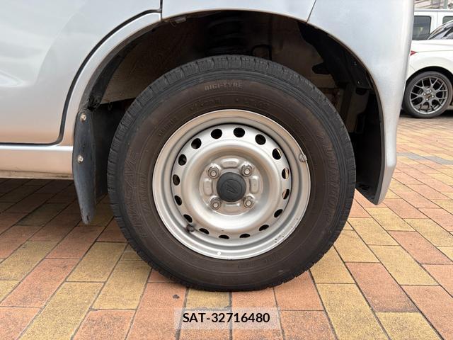 Daihatsu HIJET CARGO 2015-11 8550728-10