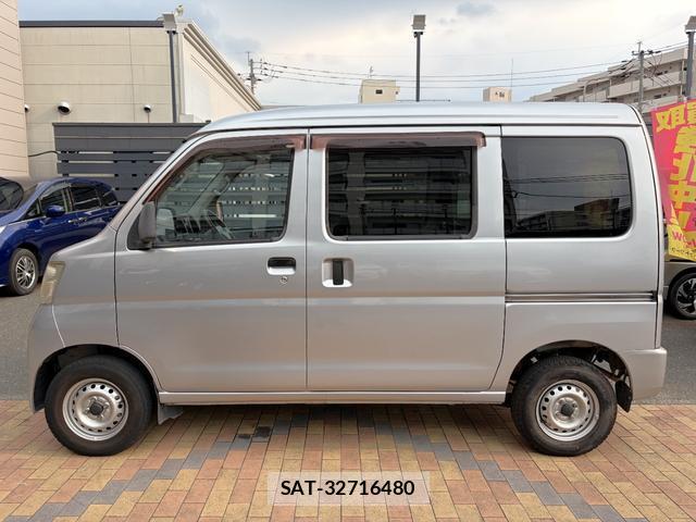 Daihatsu HIJET CARGO 2015-11 8550728-9