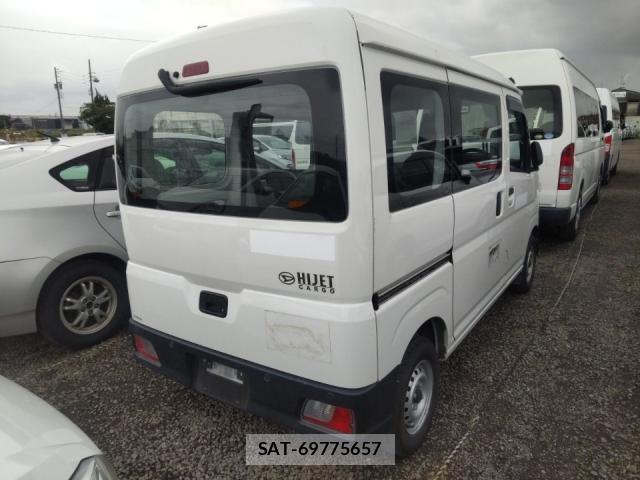 Daihatsu HIJET CARGO 2022-07 8552155-2