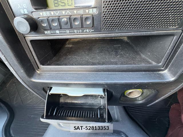 Daihatsu HIJET TRUCK 2004-11 8546145-11