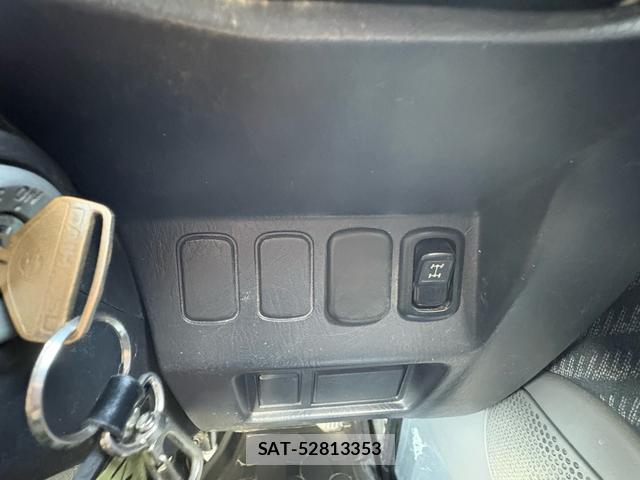 Daihatsu HIJET TRUCK 2004-11 8546145-7