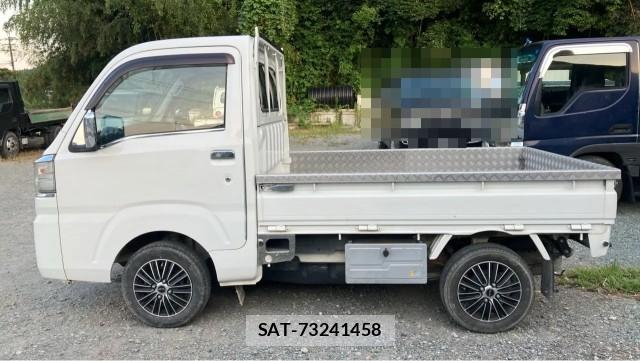 Daihatsu HIJET TRUCK 2017-08 8550425-10