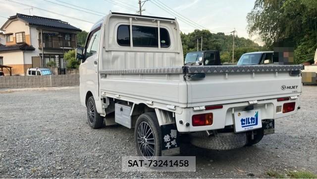 Daihatsu HIJET TRUCK 2017-08 8550425-13