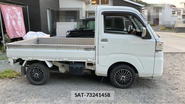 Daihatsu HIJET TRUCK 2017-08 8550425-3