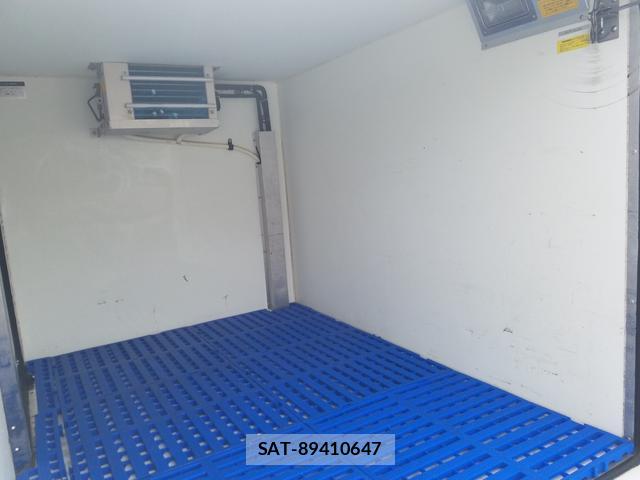 Daihatsu HIJET TRUCK 2017-05 8550514-13