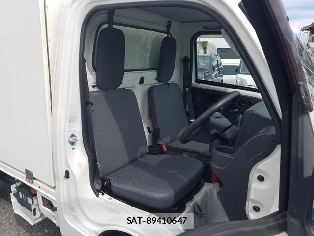 Daihatsu HIJET TRUCK 2017-05 8550514-16
