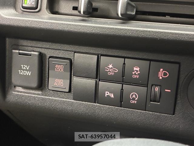 Daihatsu HIJET TRUCK 2024-08 8550888-16