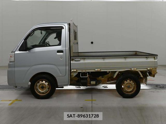 Daihatsu HIJET TRUCK 2018-04 8551206-7