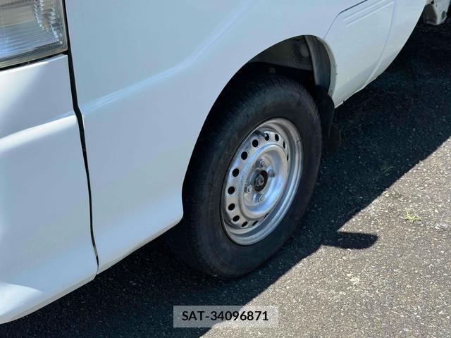 Daihatsu HIJET TRUCK 2012-06 8551540-19