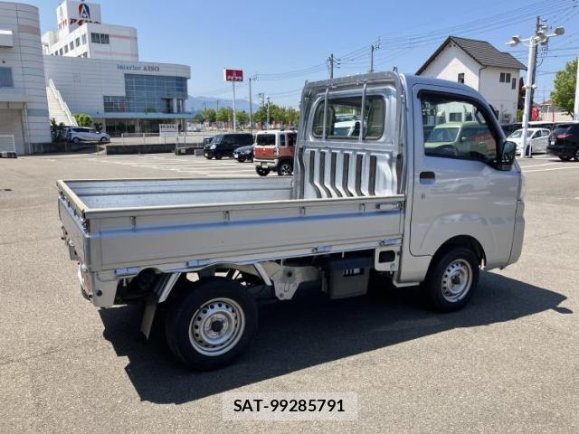 Daihatsu HIJET TRUCK 2018-04 8552733-2