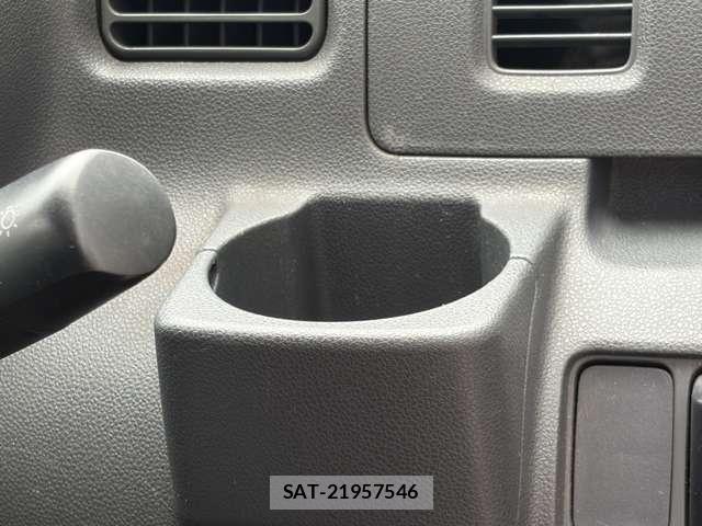 Daihatsu HIJET VAN 2016-06 8550106-18