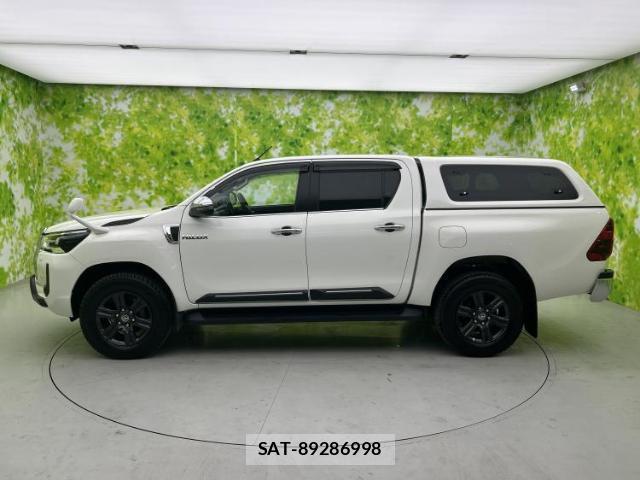 Toyota HILUX 2023-03 8552349-1