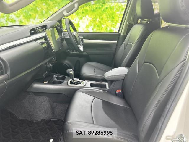 Toyota HILUX 2023-03 8552349-5
