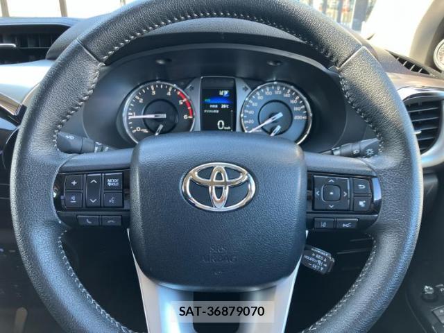 Toyota HILUX 2022-02 8552522-13