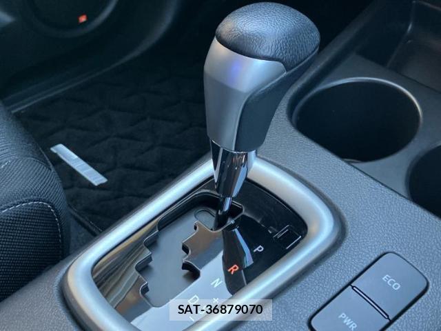 Toyota HILUX 2022-02 8552522-17