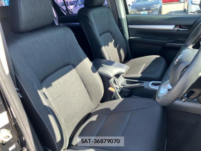 Toyota HILUX 2022-02 8552522-3