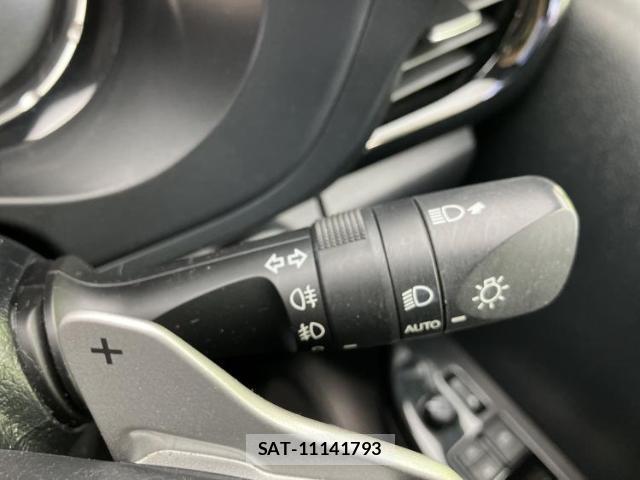 Toyota HILUX 2023-01 8552608-13