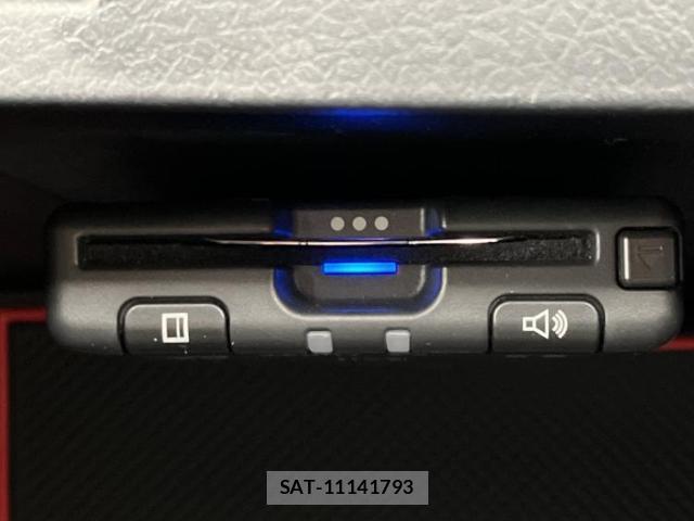 Toyota HILUX 2023-01 8552608-16