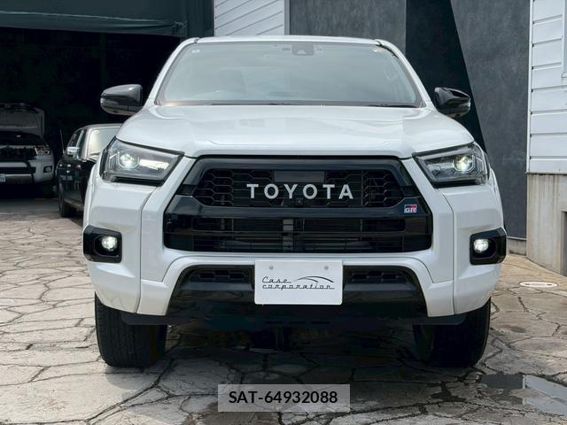 Toyota HILUX 2024-02 8545912-1