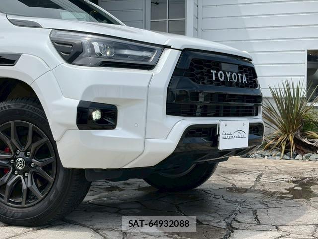 Toyota HILUX 2024-02 8545912-10
