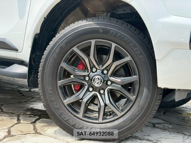 Toyota HILUX 2024-02 8545912-11