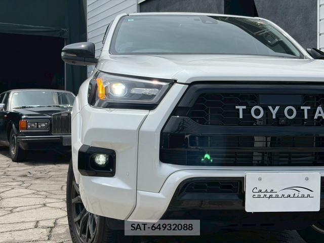 Toyota HILUX 2024-02 8545912-15