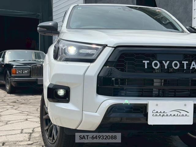 Toyota HILUX 2024-02 8545912-16