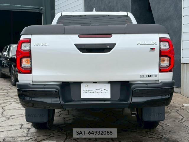 Toyota HILUX 2024-02 8545912-6