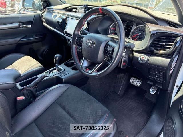 Toyota HILUX 2022-12 8546228-3