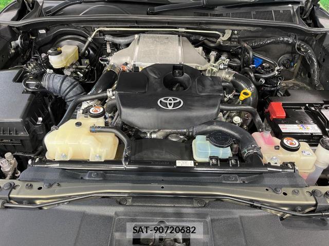 Toyota HILUX 2023-09 8546851-16