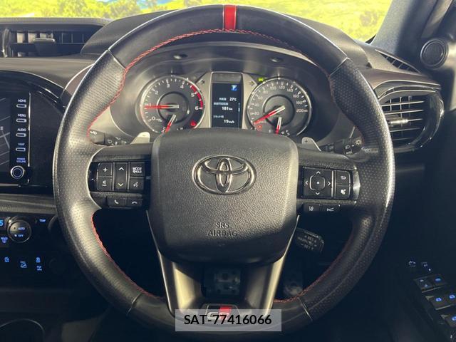 Toyota HILUX 2022-10 8546929-10