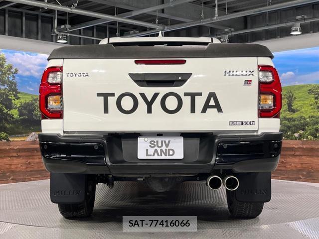 Toyota HILUX 2022-10 8546929-14