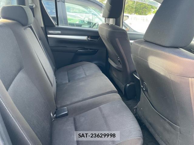 Toyota HILUX 2020-01 8547351-11