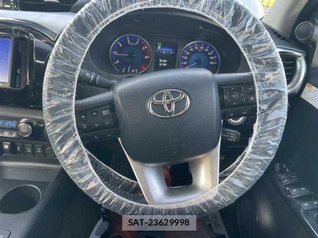 Toyota HILUX 2020-01 8547351-16