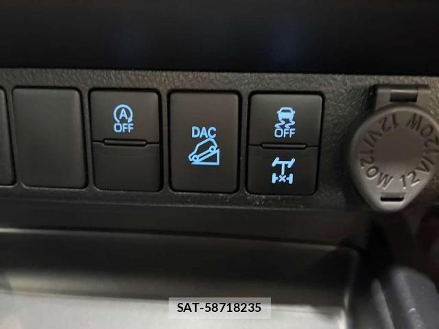 Toyota HILUX 2024-07 8547913-13