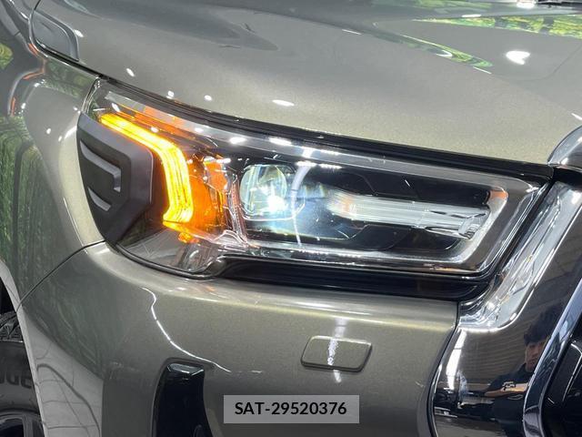 Toyota HILUX 2021-12 8548062-11