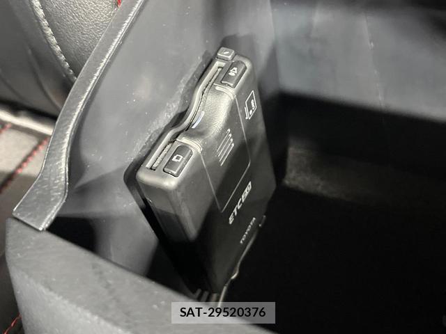 Toyota HILUX 2021-12 8548062-6