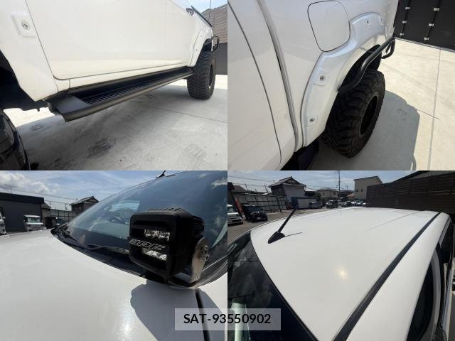 Toyota HILUX 2022-04 8550034-4