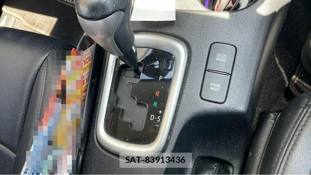 Toyota HILUX 2021-03 8550206-13