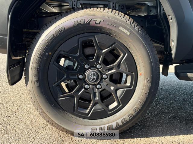 Toyota HILUX 2026-08 8550720-19