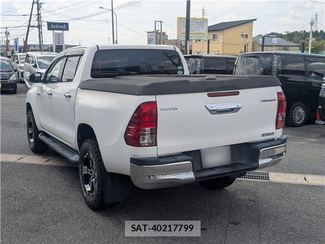 Toyota HILUX 2018-02 8550839-1