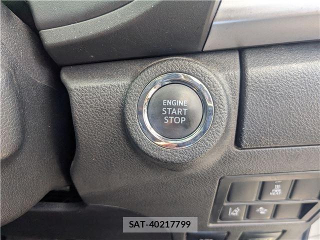 Toyota HILUX 2018-02 8550839-12
