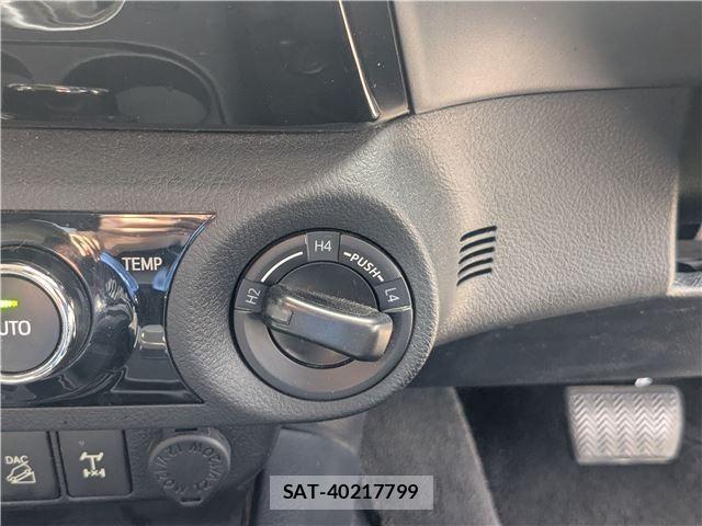 Toyota HILUX 2018-02 8550839-19