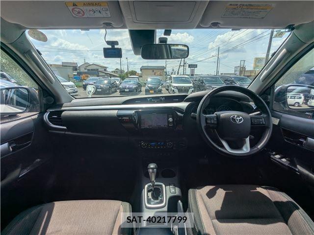 Toyota HILUX 2018-02 8550839-2