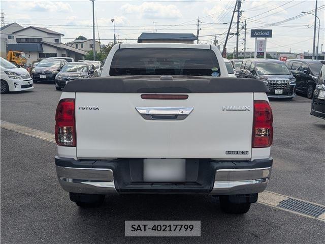 Toyota HILUX 2018-02 8550839-5
