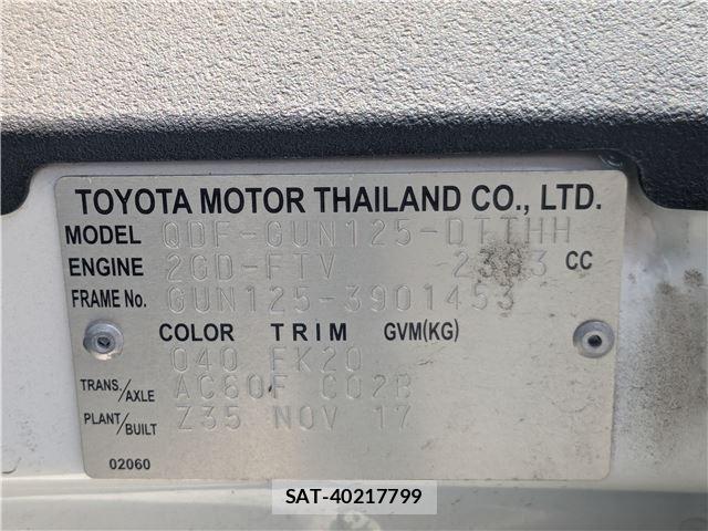Toyota HILUX 2018-02 8550839-8