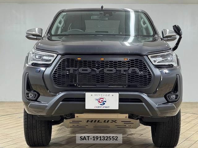 Toyota HILUX 2023-05 8552718-12