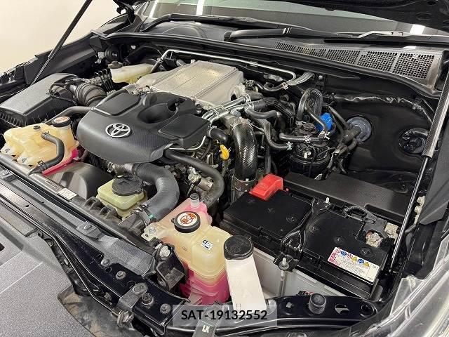 Toyota HILUX 2023-05 8552718-17